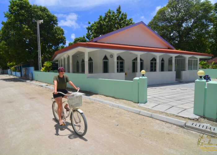 Discover Fuvahmulah by bicycle