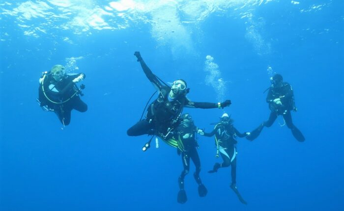 Group diving